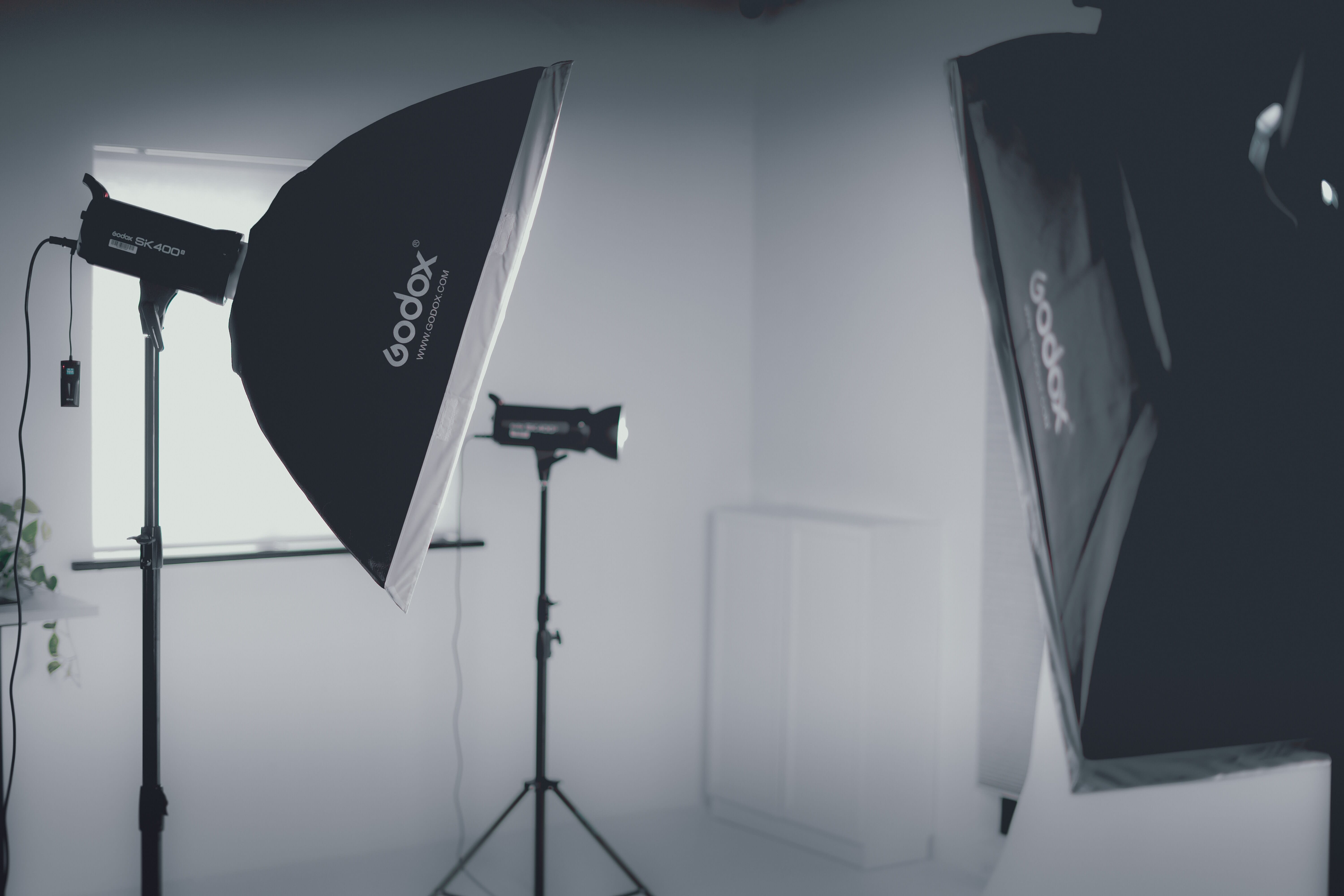Continuous Lighting Kit with 2 Softboxes1200W 5400K Life Of Photo 