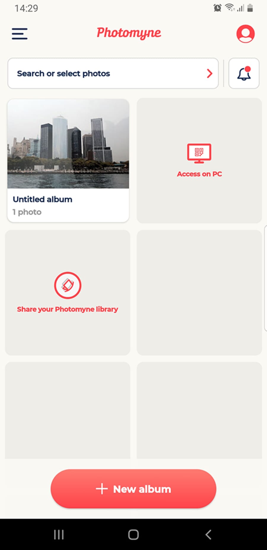 Photomyne app interface screenshot