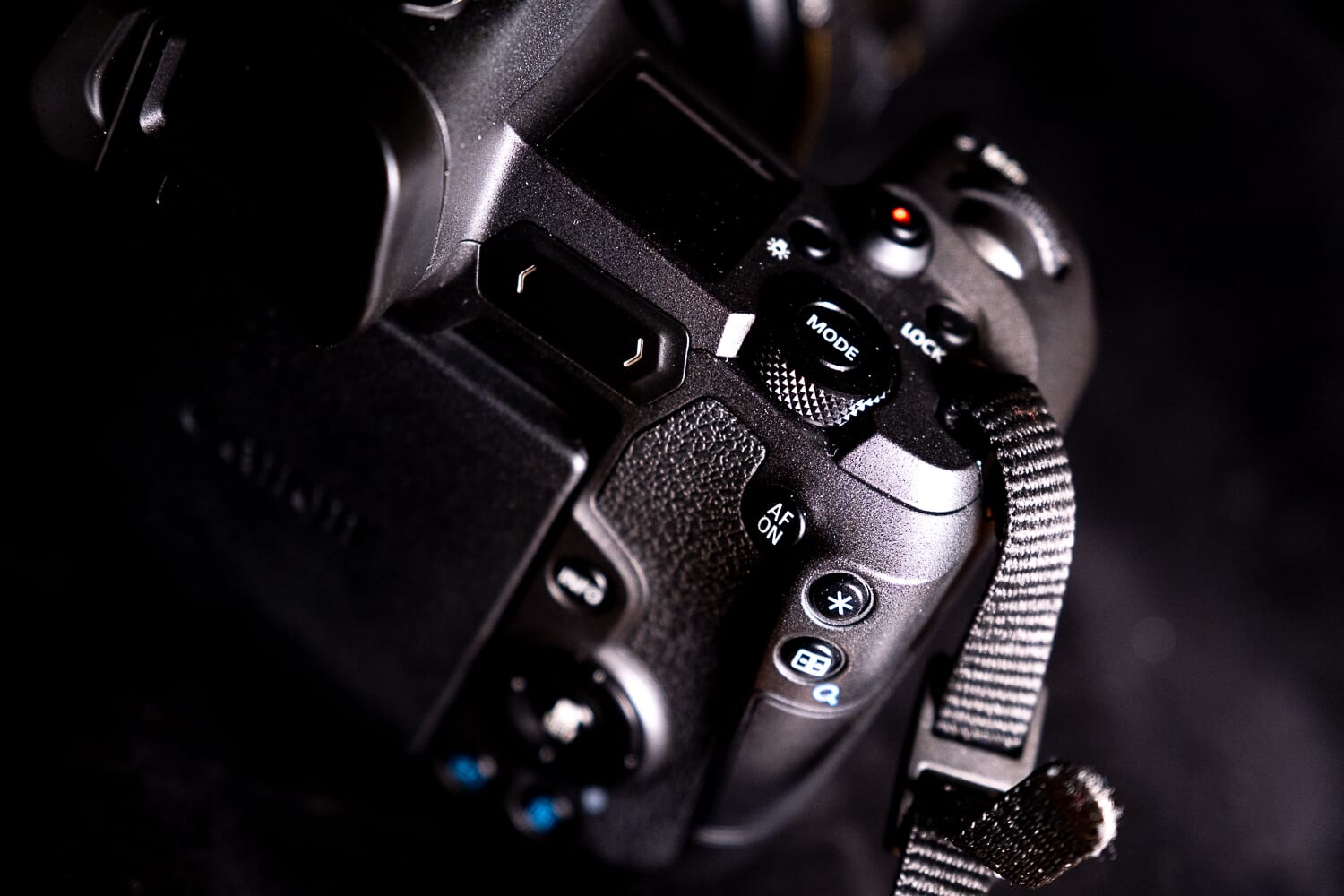 Canon EOS R touchbar