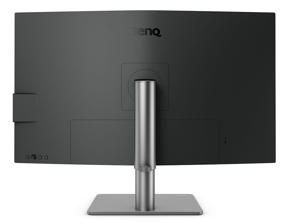 06 benq pd3220u back