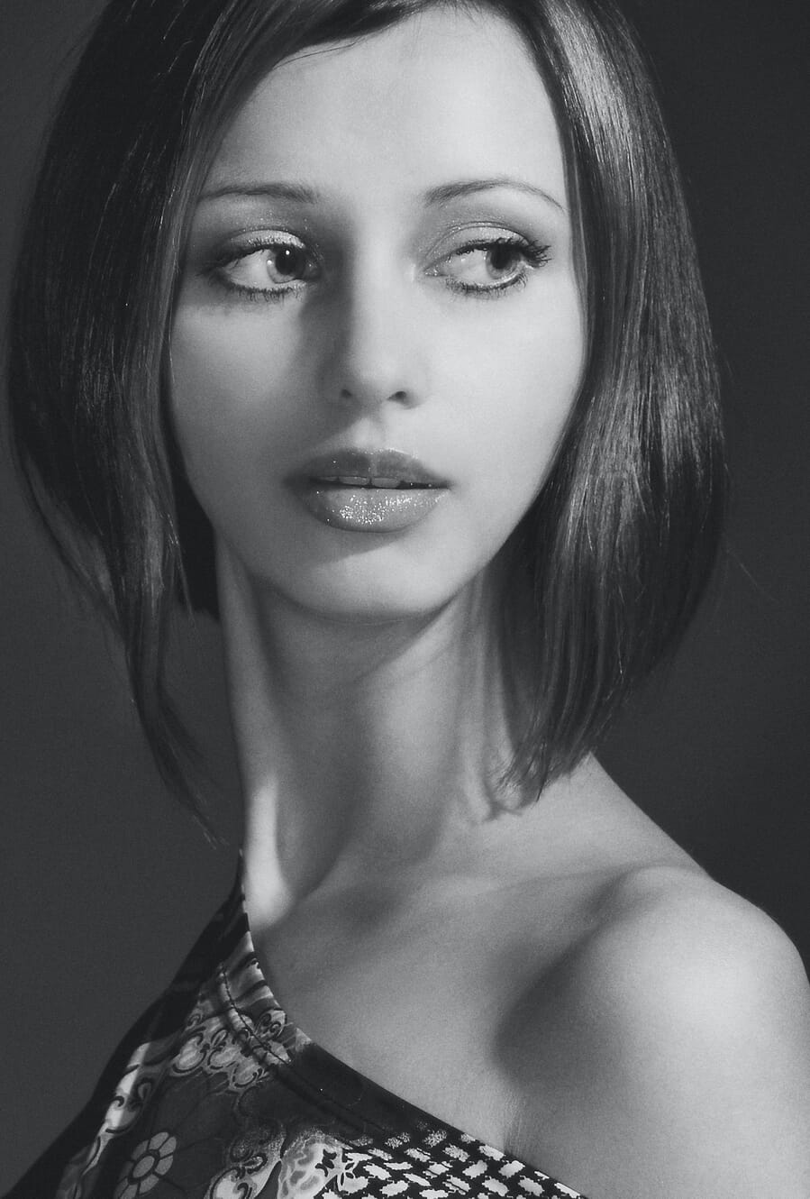 Portrait showing short Rembrandt lighting with shadow side toward camera