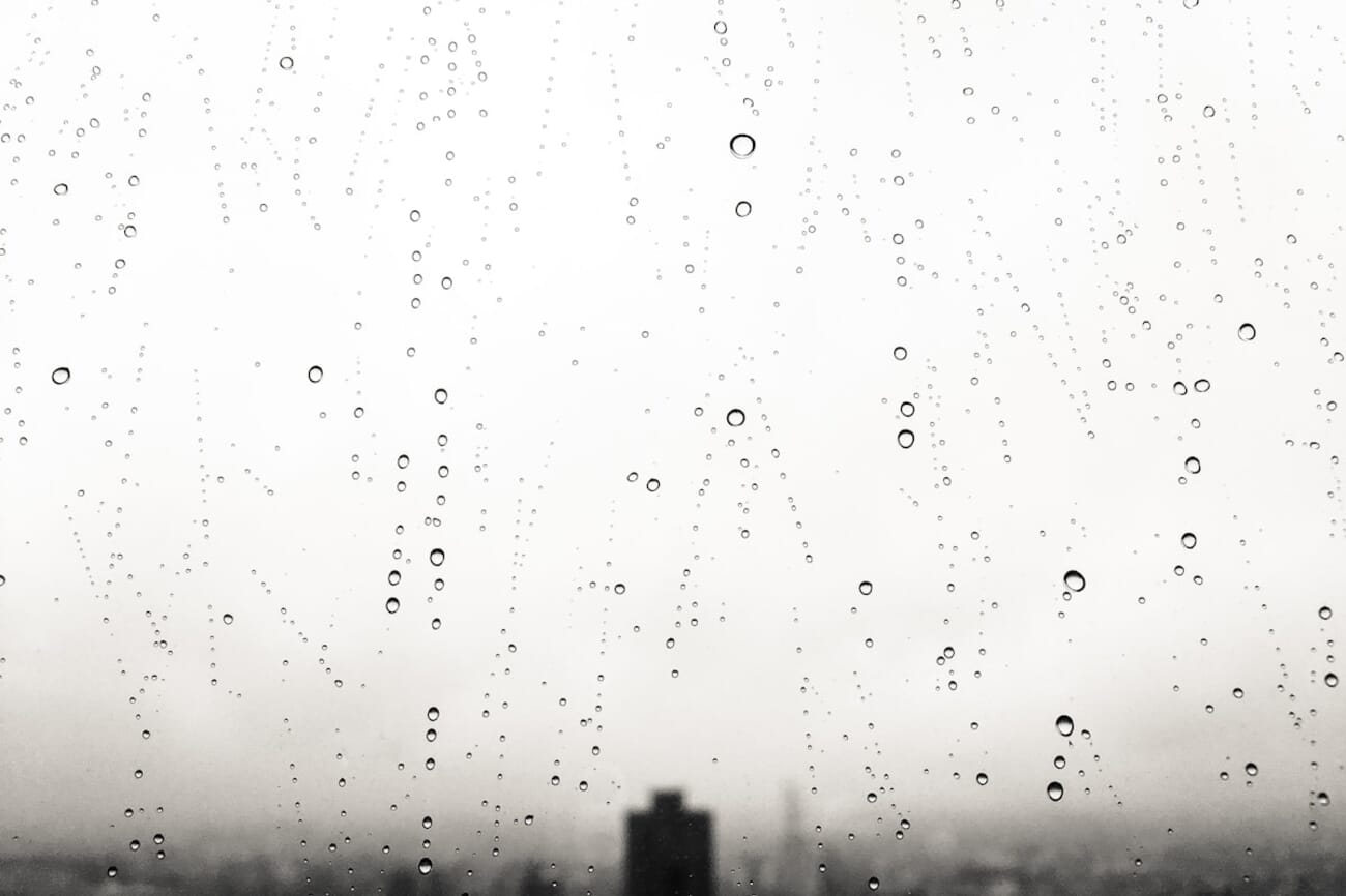 Droplets Dance on Glass