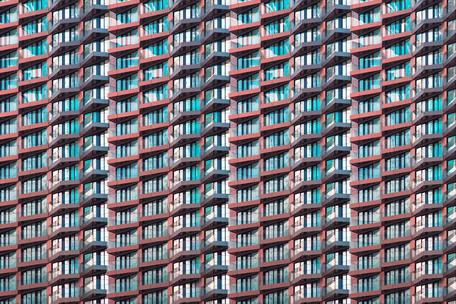 Amazing geometric shapes in Canary Wharf
