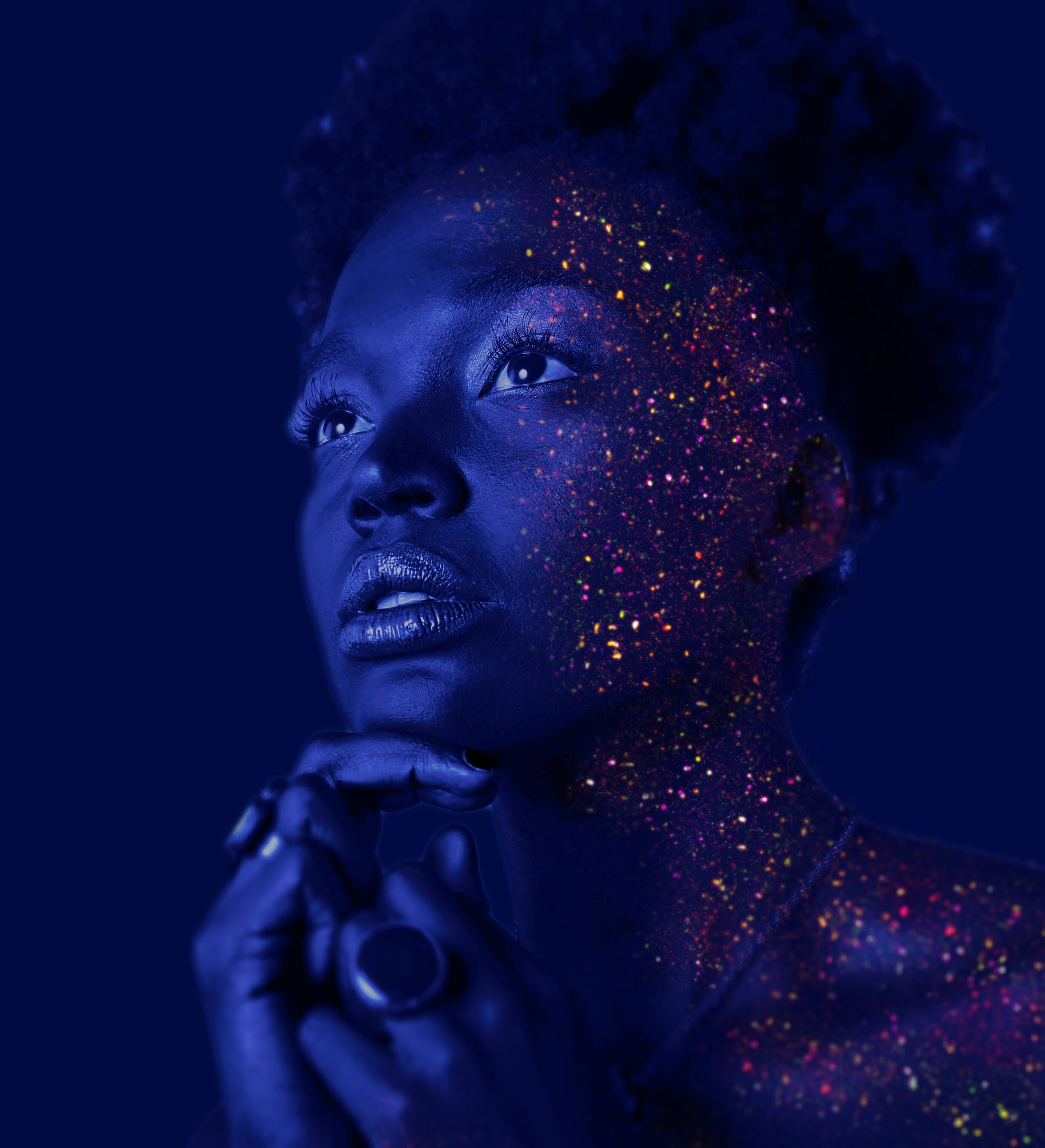 Glitter adds quite the studio sparkle.