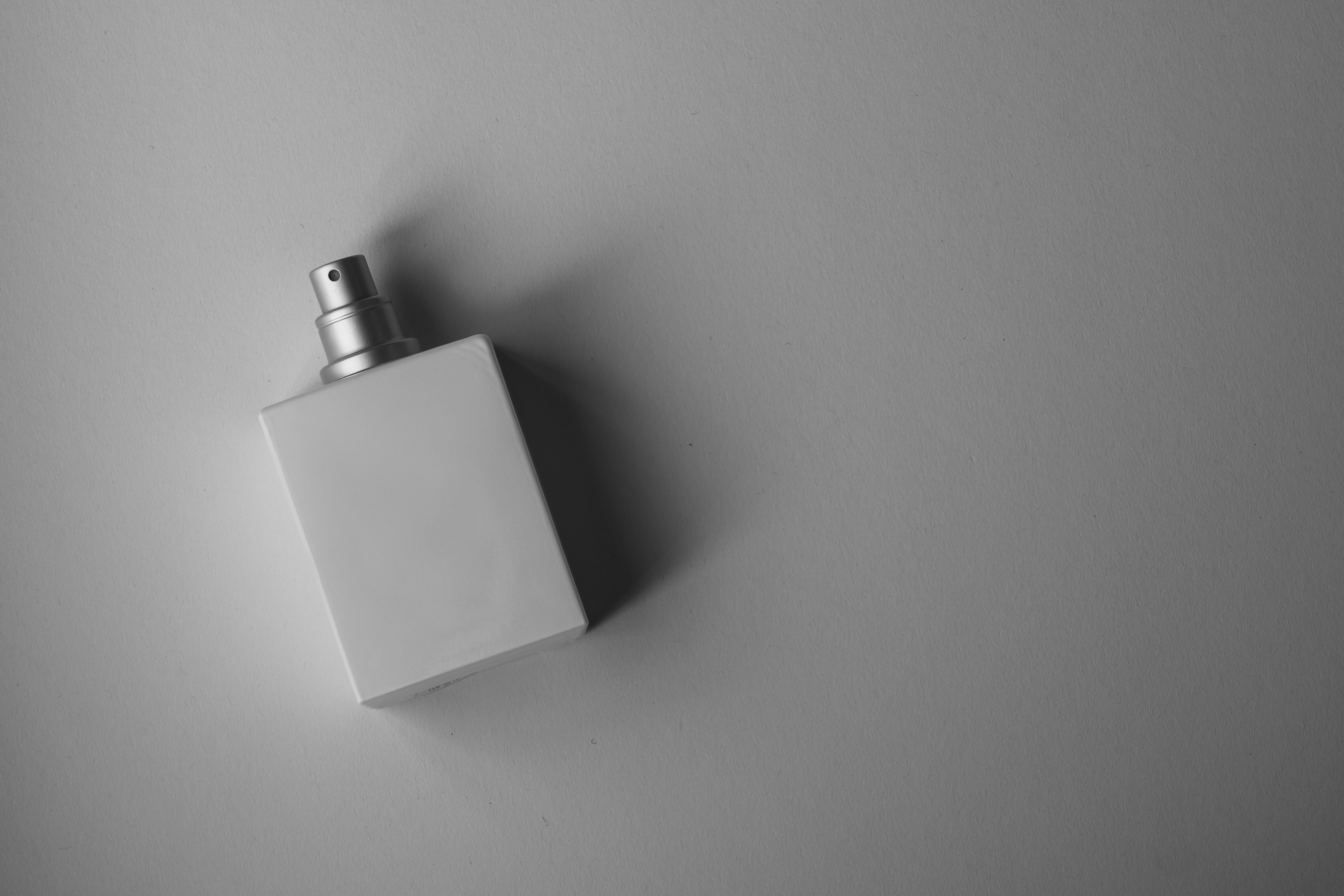 Use the shadows to emphasize product shape