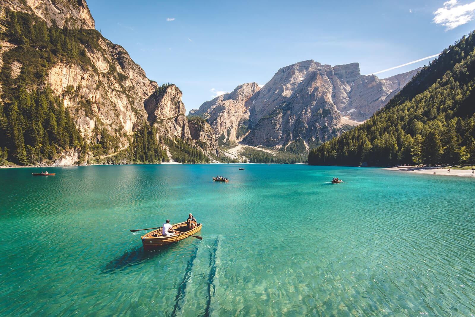 Take epic travel shots with high-quality lenses
