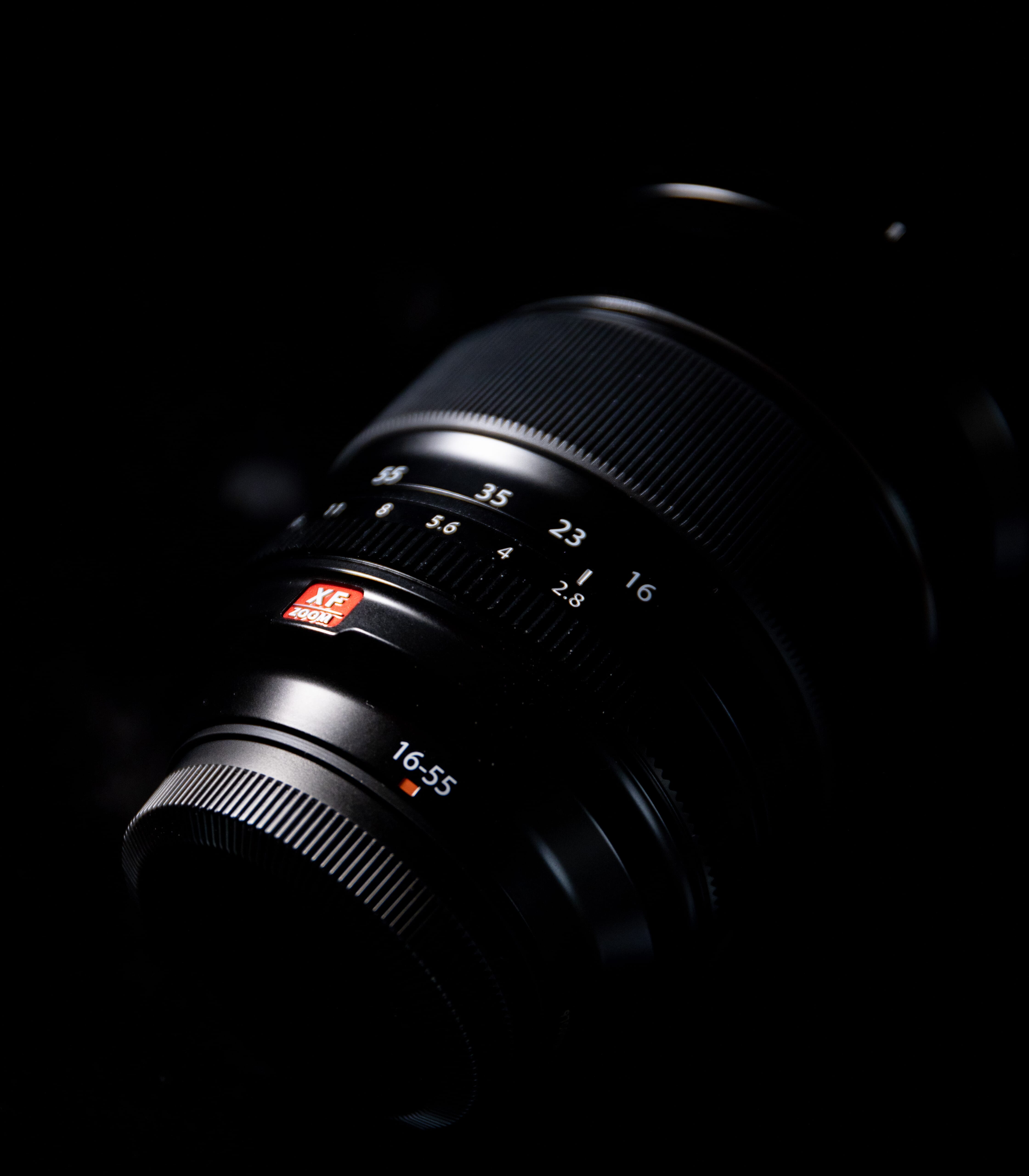 Fujifilm 16-55mm f/2.8 lens side view