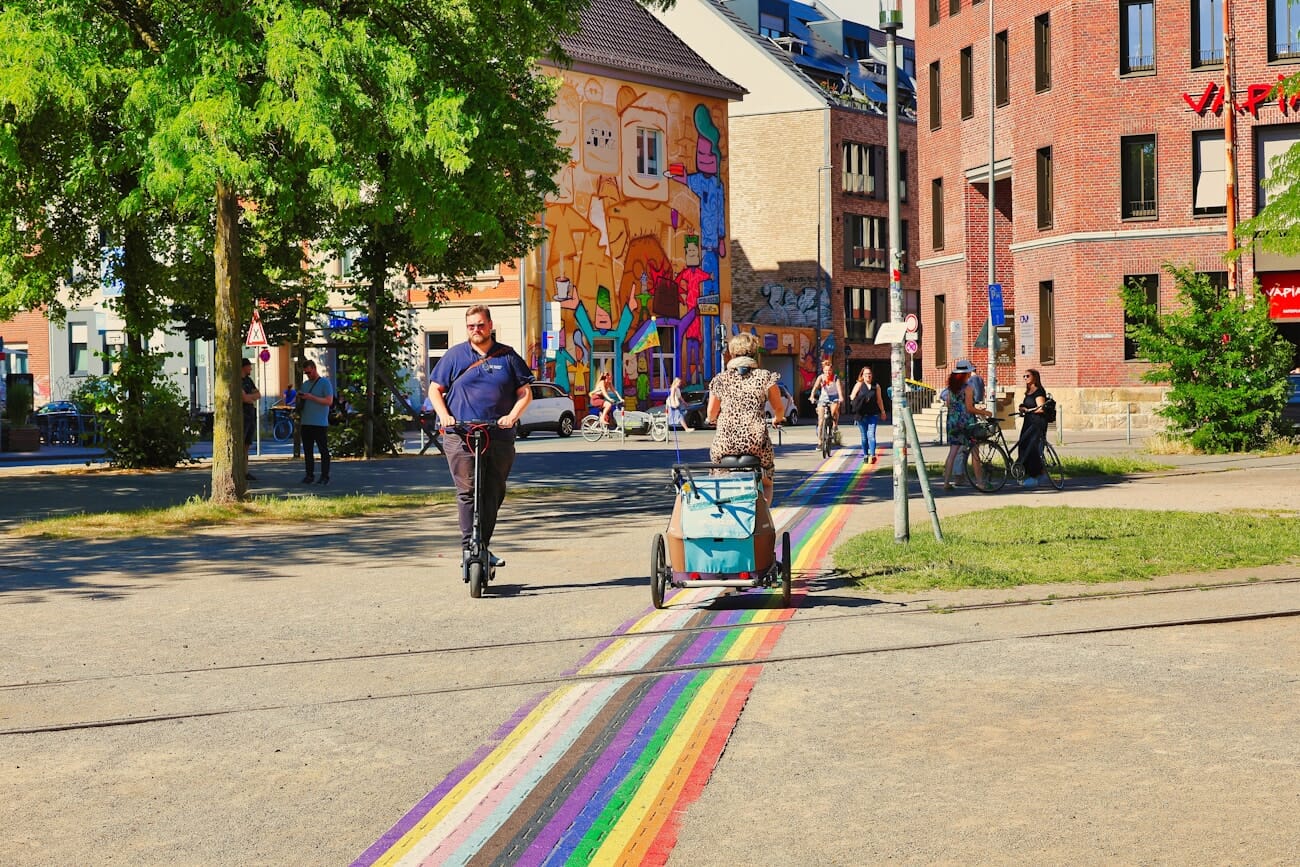 Vibrant urban cityscape shot on Canon EOS R8 at 55mm