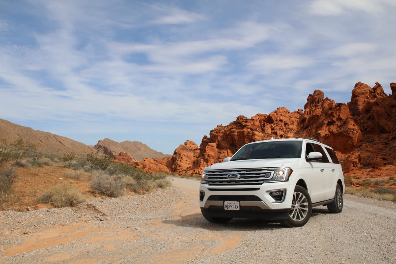 incorporate landscape into car photography
