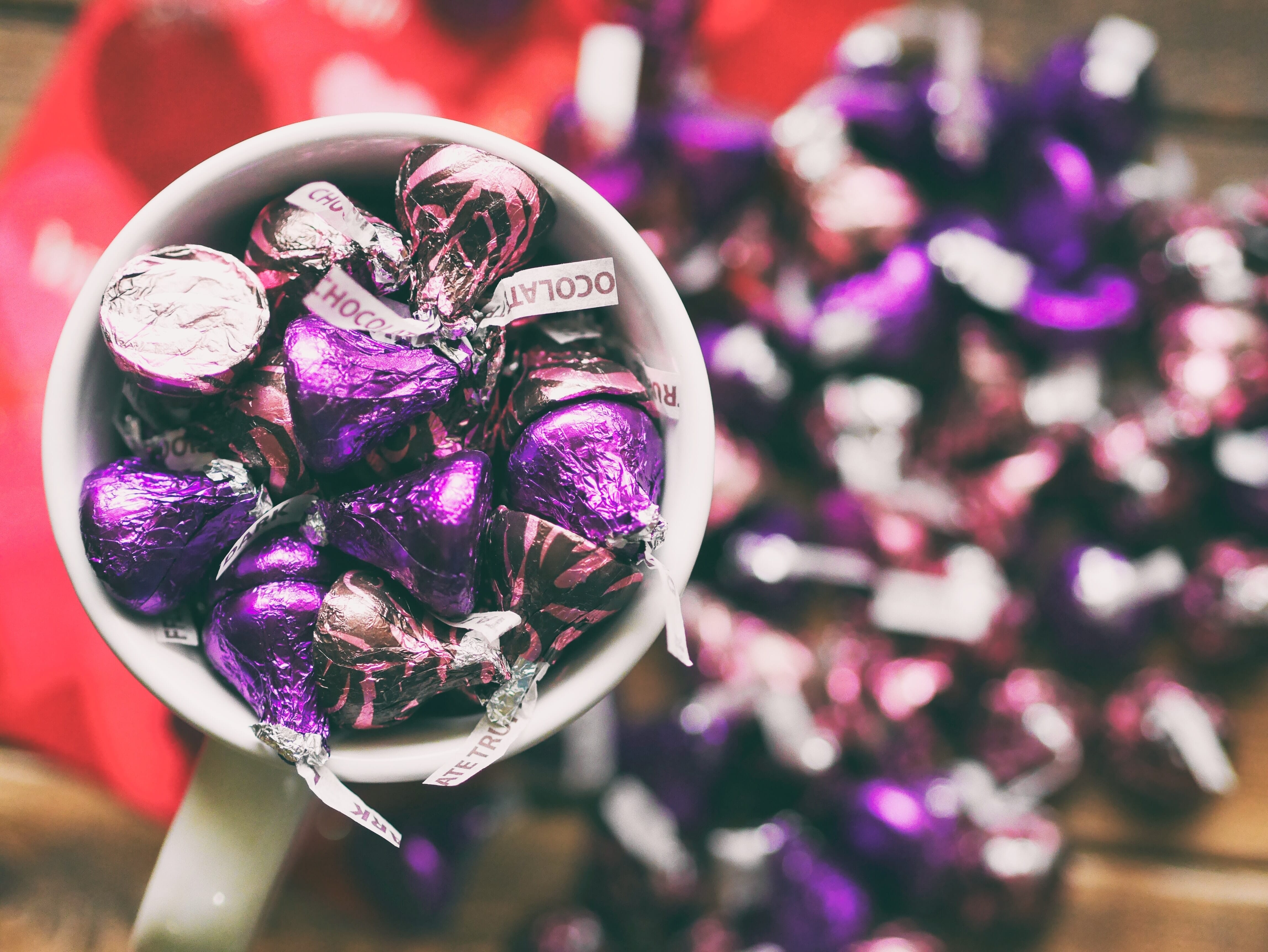 hershey's kisses macro close-up in cup