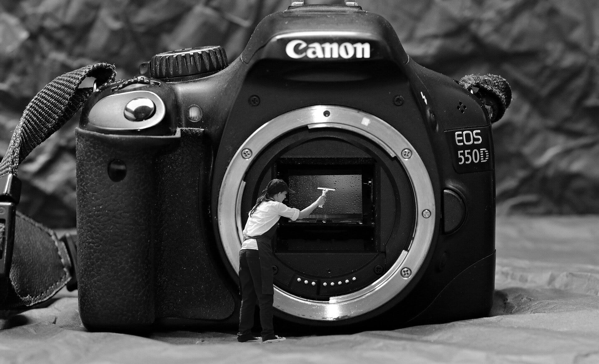 cleaning camera sensor