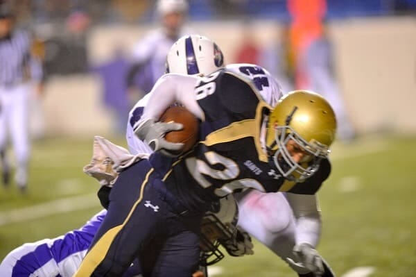 how to become a sports photographer