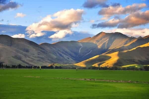 NZ Landscape from the van by Benurs