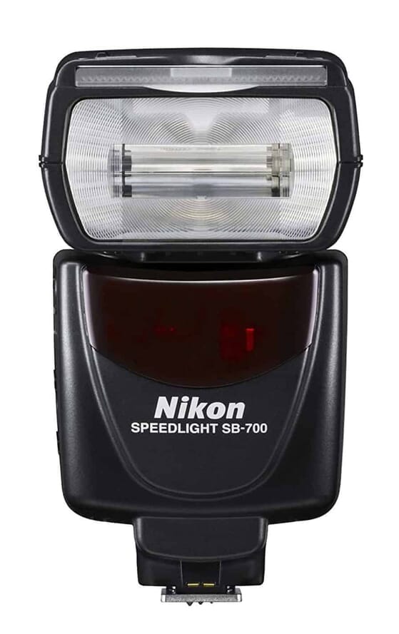 How Slave Flashes Work (Which Are the 8 Best Slave Flashes)