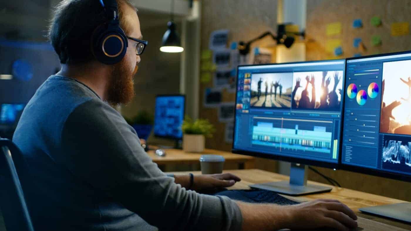 Best Monitors for Video Editing (Top 4 Picks for 2019)