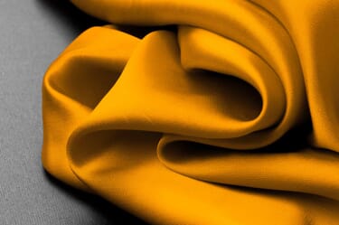storing backdrops