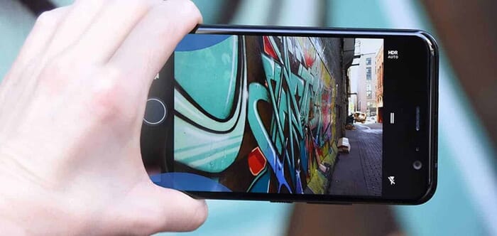 HTC U11 with hands