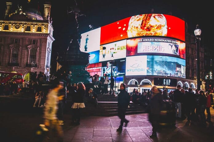 Best Places to Photograph in London - Piccadilly Circus