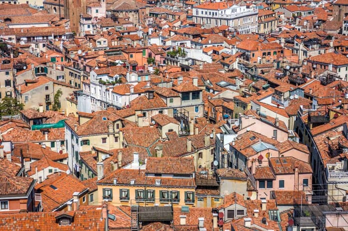 What to photograph in Venice - Terracotta rooftops