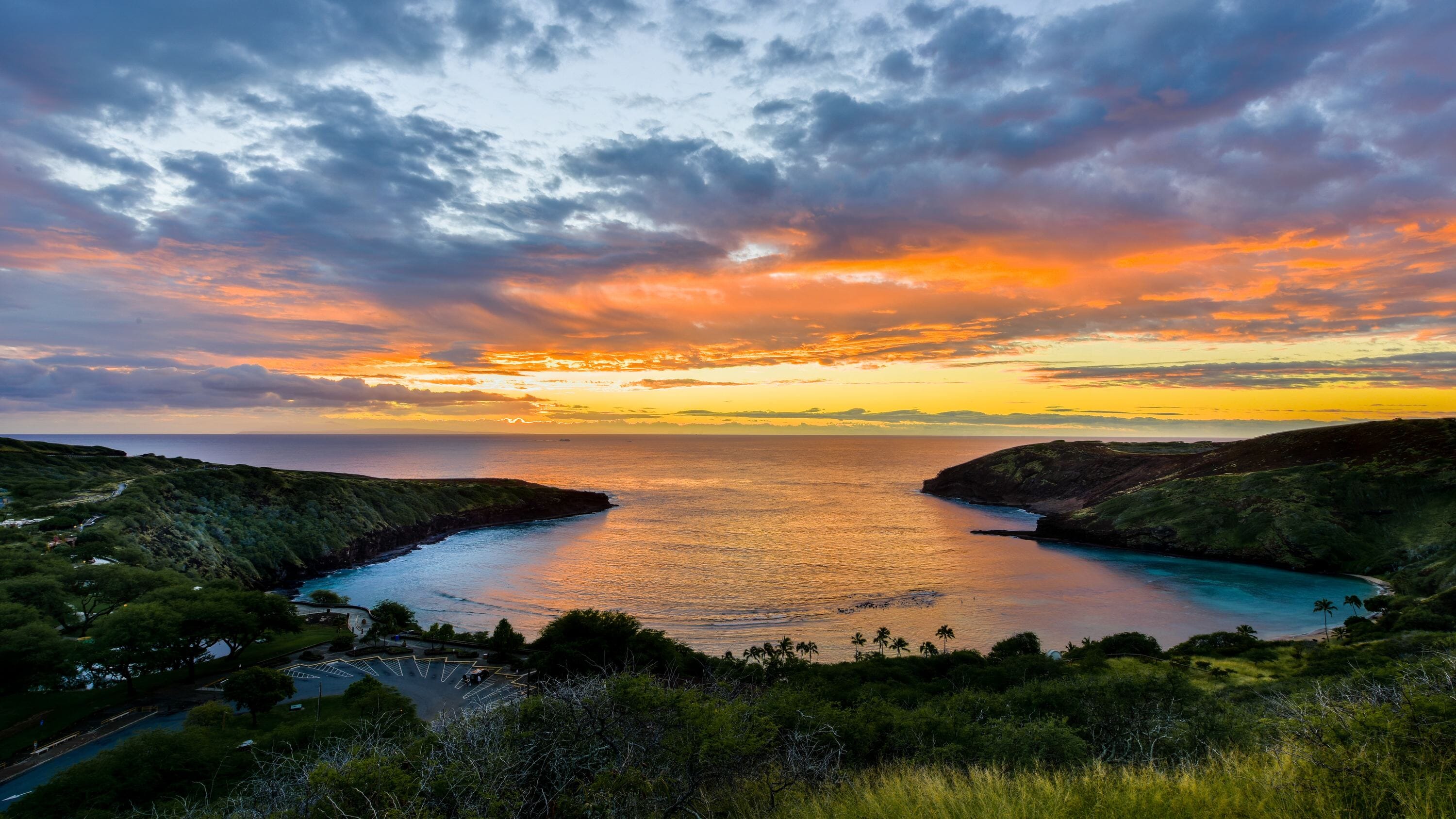 All The Best Photoshoot Locations In Oahu - From The City to The Beach