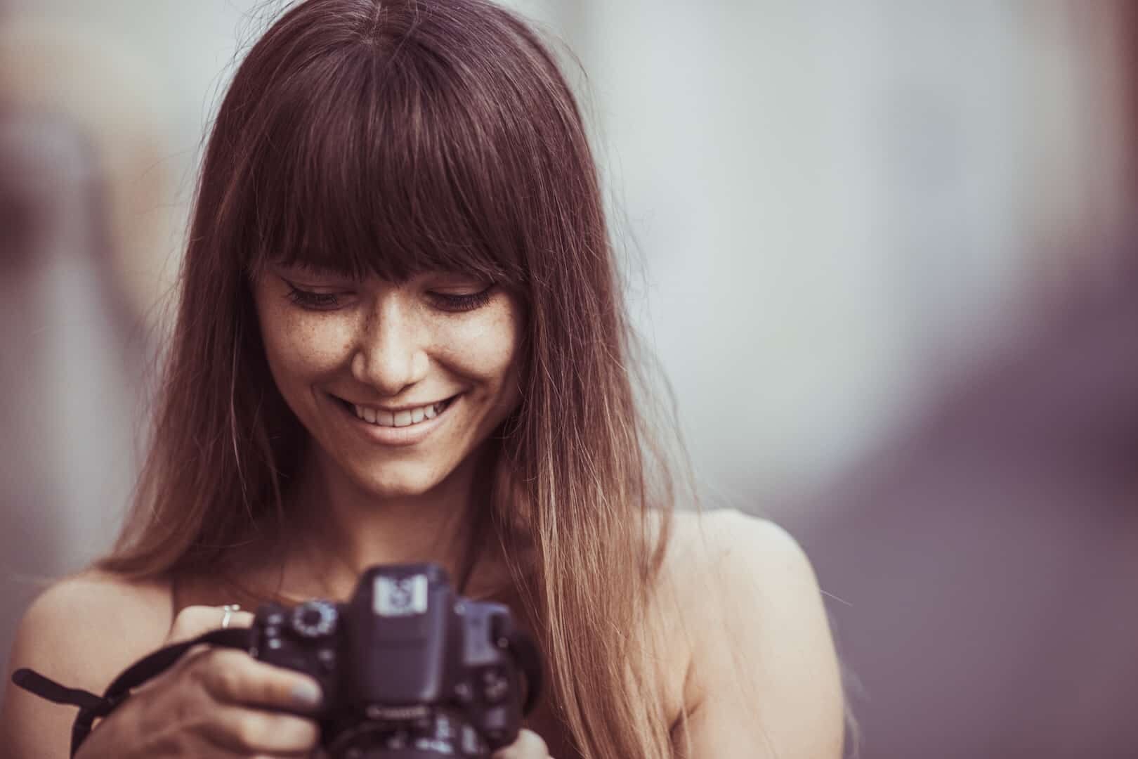 girl with camera