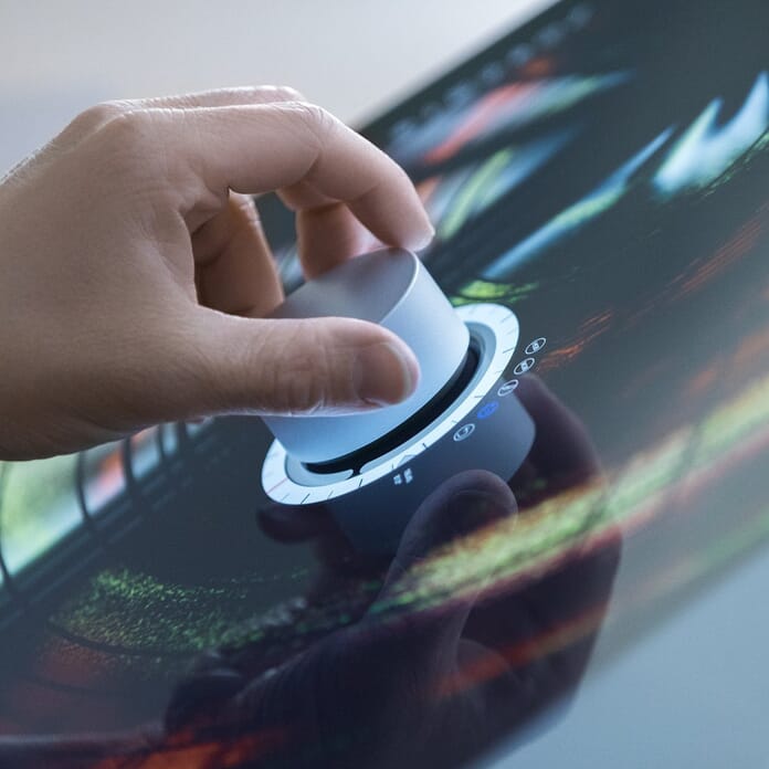 yoga a940 vs surface studio