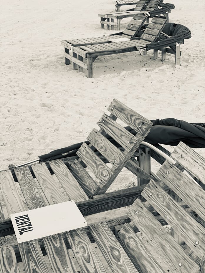 Light and exposure smartphone beach picture