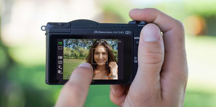 Sony a5100 hybrid autofocus