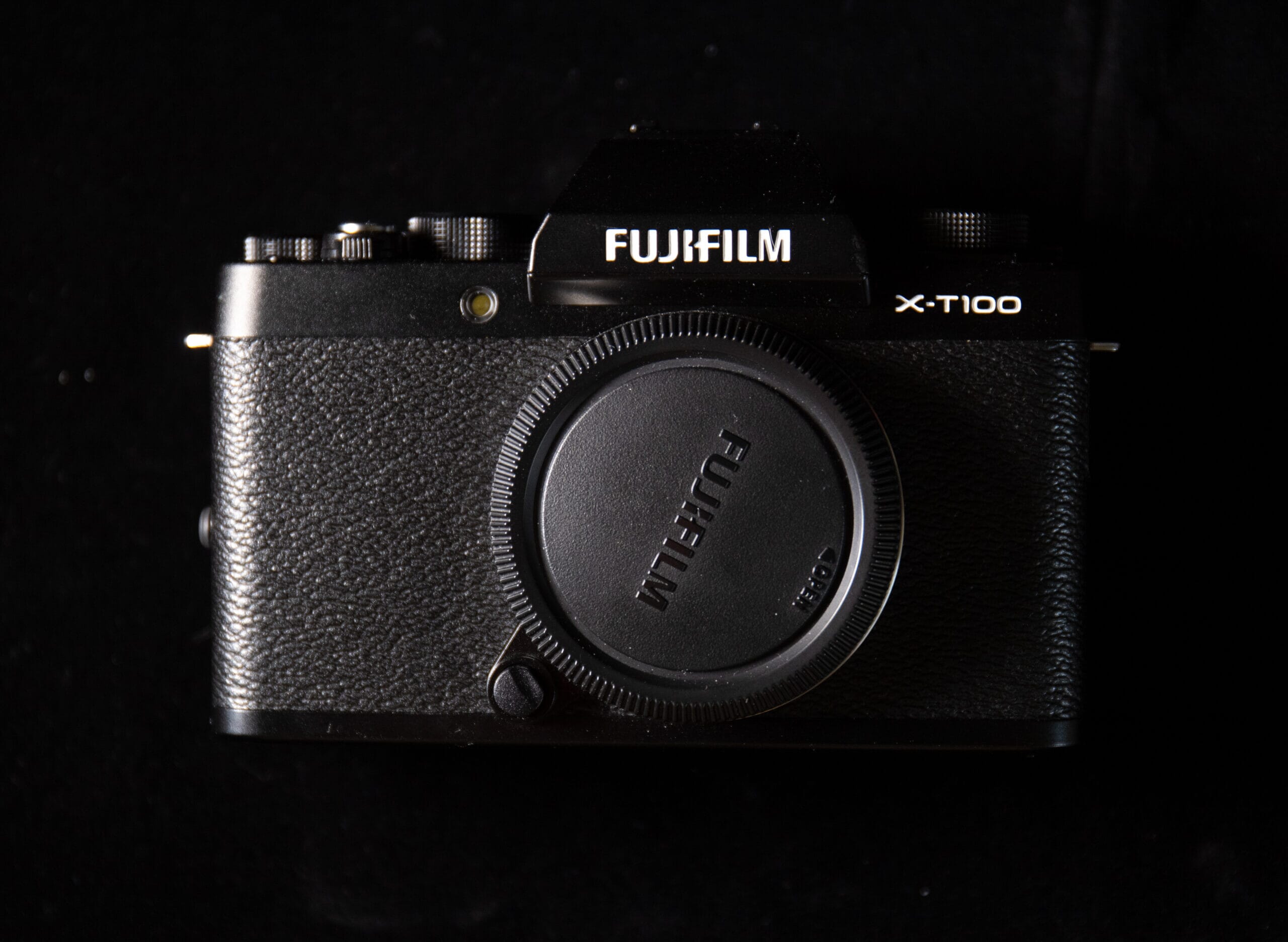 Fujifilm X-T100 Review: A Well-Priced Mirrorless Camera for Beginners