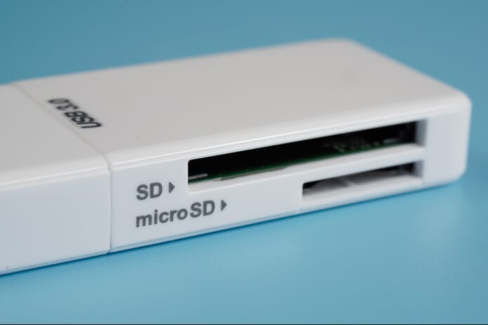 We Compared the Best SD Card Readers So You Don’t Have To