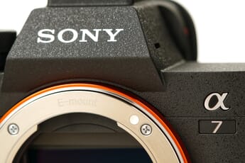 Sony E-Mount Lens