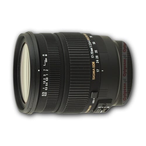 Sigma 17-70mm f/2.8-4 DC Macro OS HSM